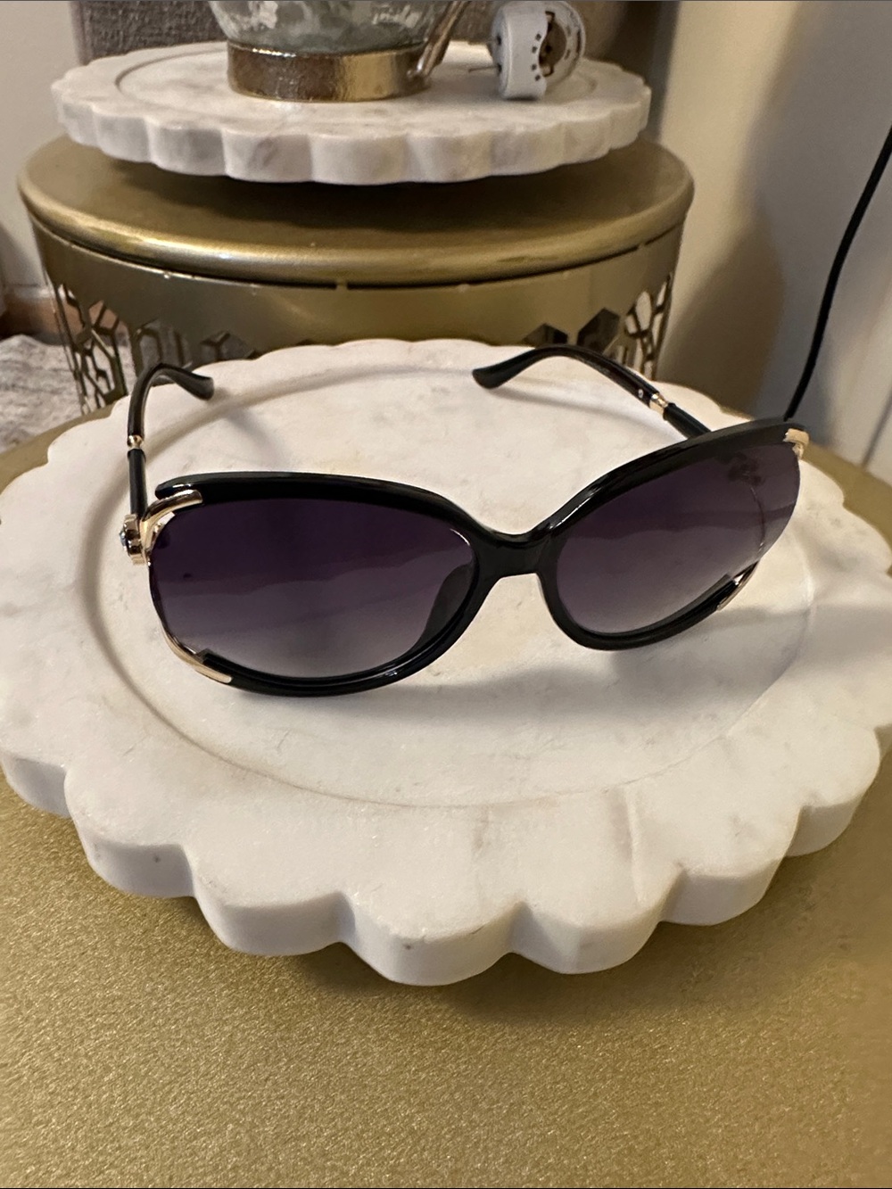 Women's Black Sunglasses with Gradient Purple Lenses